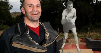 Taken too young: Dungog memorial honours legacy of world-class boxer Dave Sands 70 years on