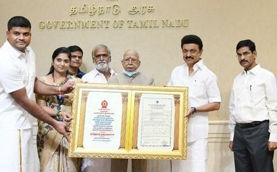 Stalin hands over bond certificate to Bhavani Amman temple custodians