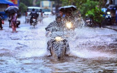 Three people swept away after heavy rains in Maharashtra and M.P.