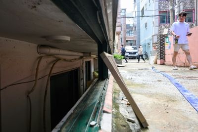 Seoul seeks to ban basement flats after flooding deaths