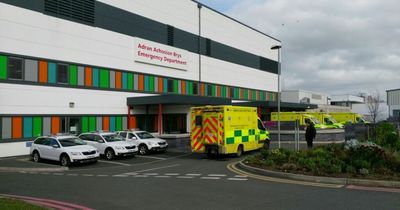 Woman walks out of A&E after waiting 'more than 15 hours' to be seen