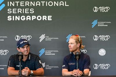 Reed struggles as Vincent sets early pace in Singapore