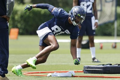 Seahawks rookie WR Bo Melton looks to Tyler Lockett for fair critique