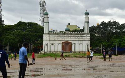 Govt. directs Assistant Commissioner to hoist national flag at Idgah Maidan