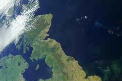 Striking satellite images show extreme drought cutting across Scotland