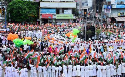 2,000 students participate in Azadi Ka Amrit Mahotsav march