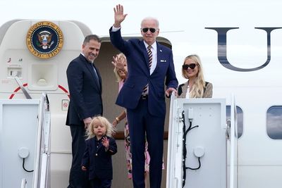 White House looks to tout Biden’s successes and stress GOP opposition as midterms loom: ‘There is a contrast here’