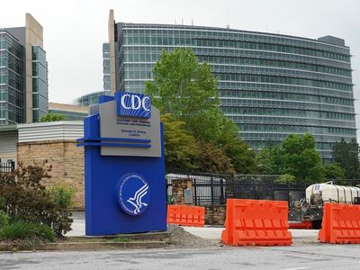 With new guidance, CDC ends test-to-stay for schools and relaxes COVID rules