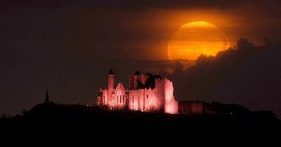 People stunned by supermoon over Ireland and it's back tonight but most missed something else in the sky