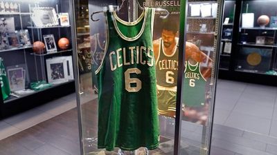 NBA legend and civil rights activist Bill Russell's number 6 jersey to be retired league-wide