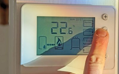 States make landmark energy agreement amid warning of more power shortages