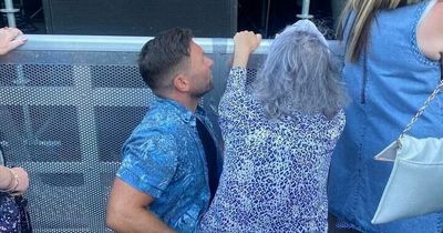 Kind Edinburgh son let elderly mum sit on his lap for hours at Tom Jones concert