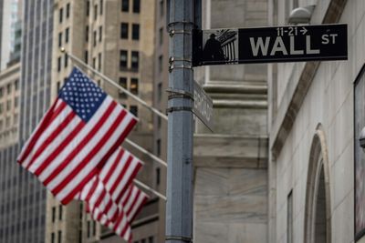 Stock markets still buoyed by US inflation data