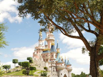 Disney's Q2 Earnings Price Action Sends These Signals About The Stock