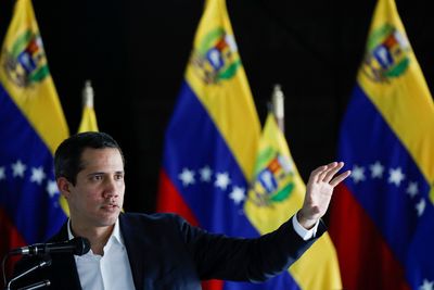 Venezuela opposition leader Guaido in "informal" meetings with Colombia's govt