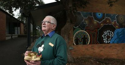 Warners Bay Public celebrates retiring teacher's 44 years of service to the school