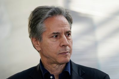 U.S. concerned at reports of "illegitimate authorities" charging foreigners in Ukraine