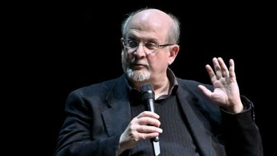 Novelist Salman Rushdie on ventilator after New York stabbing
