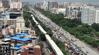 Navi Mumbai: Long weekend causes severe traffic snarl on Sion-Panvel highway and E-way