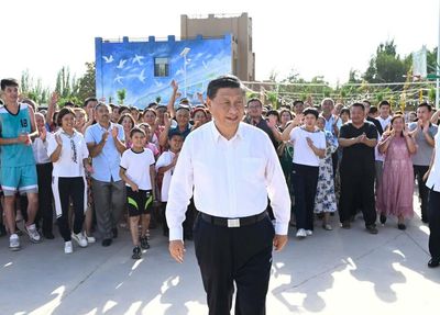 Xi Jinping faces stumbling blocks, as crucial Communist party meeting looms