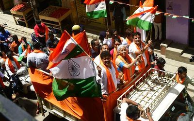 BJP leaders join 'Har Ghar Tiranga' campaign across country