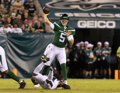Watch 10 minutes of highlights from Jets’ 24-21 win over Eagles
