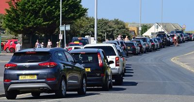 Huge queues at Merseyside beach as thousands flock to the seaside