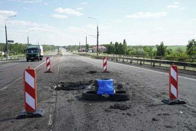 Ukraine destroys vital supply bridges in Russian-occupied Kherson, says UK