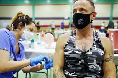 How do you get monkeypox? An epidemiologist explains what “close contact” means