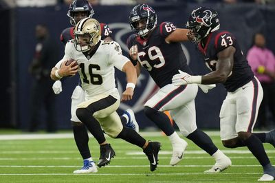 WATCH: Texans DE Ogbonnia Okoronkwo recovers Saints fumble
