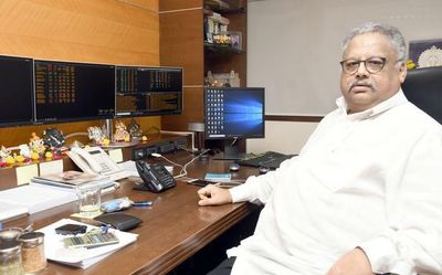 Rakesh Jhunjhunwala, veteran stock investor, dies in Mumbai aged 62