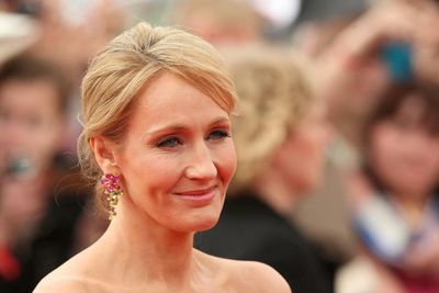 Police investigating 'online threat' to JK Rowling after Salman Rushdie tweet