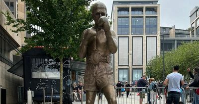 Edinburgh hero Ken Buchanan honoured with bronze statue in city centre