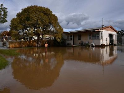 Major flood warning for Vic Gippsland town