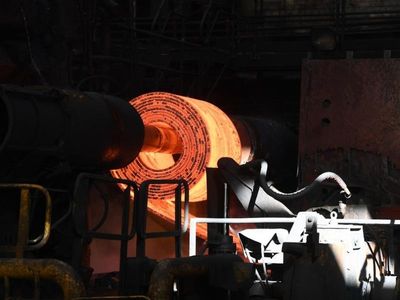 BlueScope posts record profit on hot steel