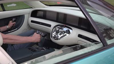 Joystick-Driven Mercedes F200 Imagination Spotted With Its Many Screens