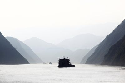 China's Yangtze river shrinks as heatwave, drought threaten crops