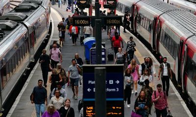 Rail fares: passengers in England will not face double-digit rise