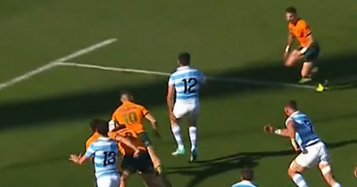 Argentina rugby star pulls hamstring, deceives defence and still scores but people thought he was faking it