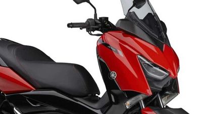 Yamaha Updates The XMAX 250 With New Colors In Japan