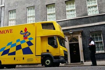 Removal vans outside Downing Street as Boris Johnson ‘eyes move to Dulwich’