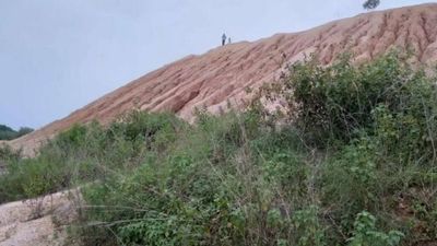 Human Rights Forum demands cancelling of public hearing to mine quartzite in Anakapalli district