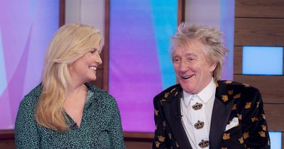 Rod Stewart 'tried to find swimming trunks to join Penny Lancaster's home birth'