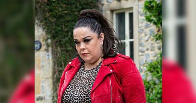 Emmerdale's Lisa Riley supported by fans after after online scam