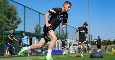 ‘Avoid at all costs’ - Man City fans split over Liam Delap reports after transfer decision