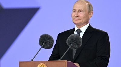 Putin Vows to Expand Arms Trade with Russia’s Allies