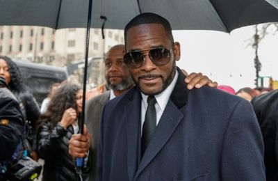 R. Kelly back in court to face further sex crimes charges