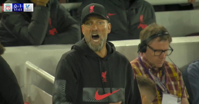 Jurgen Klopp spotted furiously shouting demand at Darwin Nunez after red card for headbutt