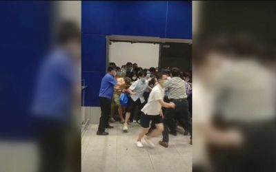 Ikea shoppers flee attempt to lock down store in Shanghai