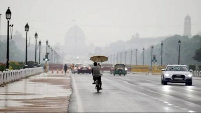 Delhi Weather: Light rain likely in City; temperature to slip